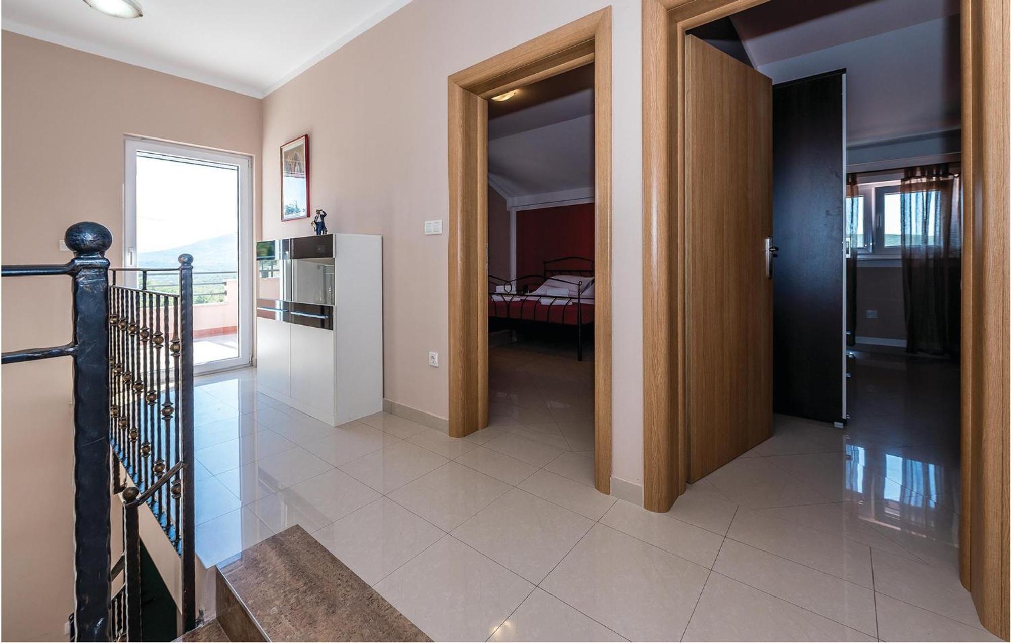Gorgeous Home In Kijevo With Kitchen Exterior foto